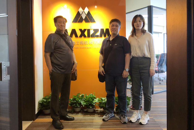 Philippines Clients Visited MAXIZM Office and Factory in Zhengzhou