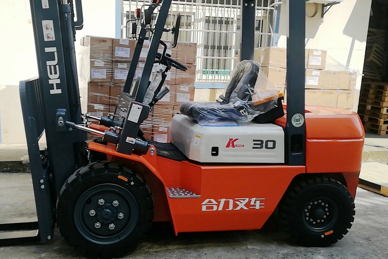 Ecuador - 1 Unit HELI CPCD30 Forklift