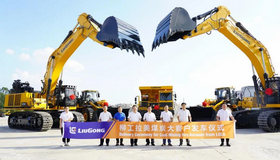 LiuGong Delivers Big Orders in Batches