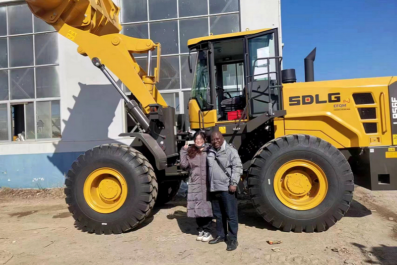 DR Congo Customer Visited SDLG Factory For Wheel Loader