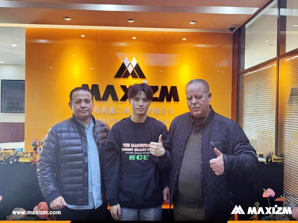 Algerian Clients Visit MAXIZM Company