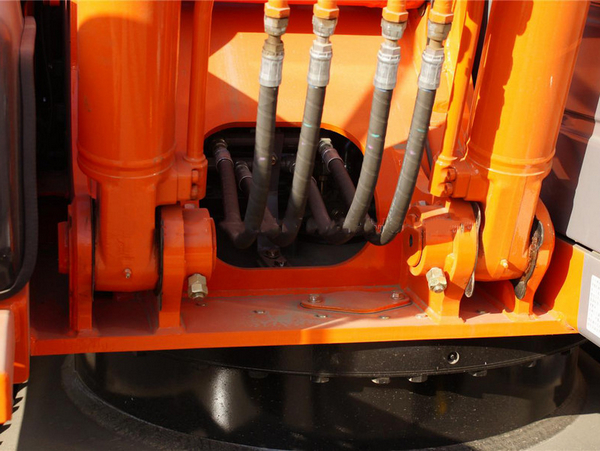Prevention And Emergency Treatment Of Excavator Hydraulic Pipe Burst