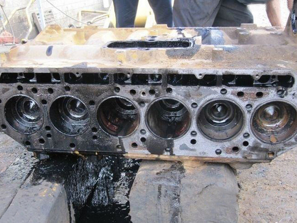 Troubleshooting Oil-Water Mixing in Excavator Engines: Causal Analysis & Systematic Remediation