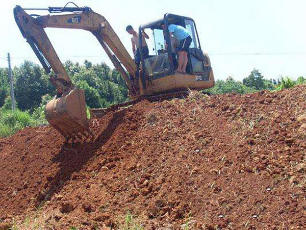 Explanation Of Excavator Slope Brushing Technology 