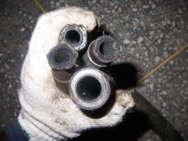 Prevention And Emergency Treatment Of Excavator Hydraulic Pipe Burst