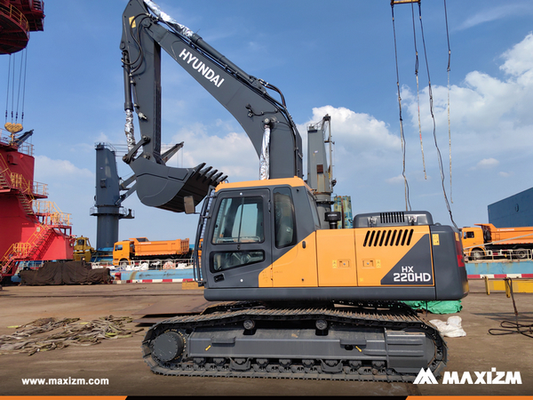 Algeria - 1 Unit HYUNDAI HX220HD Crawler Excavator