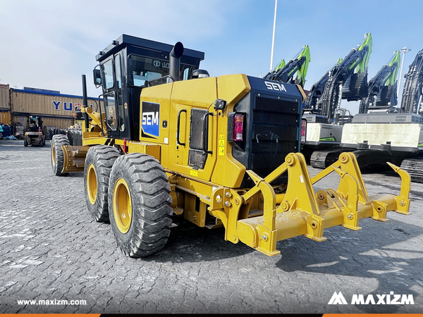 Panama - 1 Unit SEM 919F Motor Grader