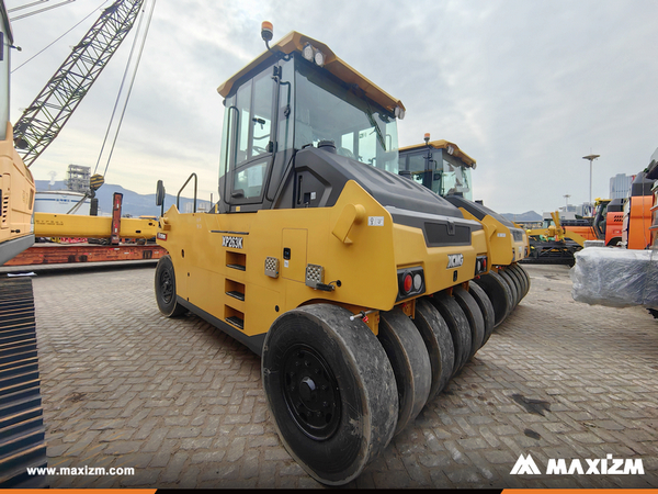 Agleria - 1 Unit XCMG XP263K Tire Roller