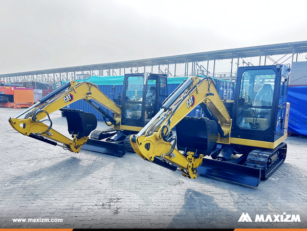 Panama - 2 Units CAT 305.5 Crawler Excavator