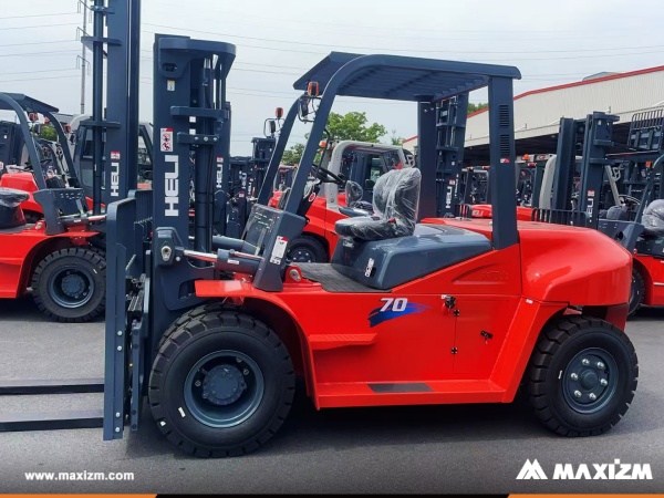 Australia - 1 Unit HELI CPCD70 Forklift